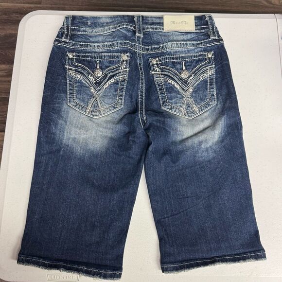 Miss Me women’s denim Jean shorts Mid-rise Bermuda size 26 - Picture 1 of 5